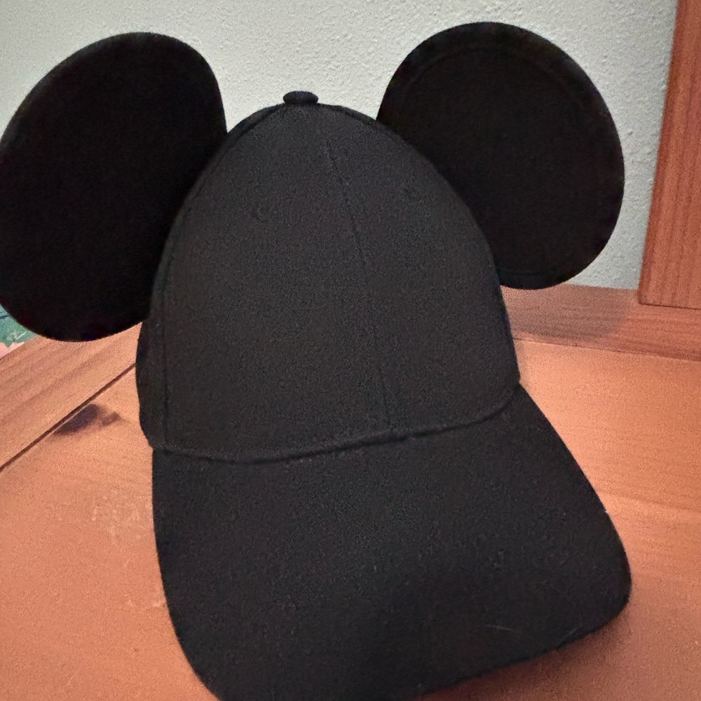 Cakeworthy Black Mouse Ear Cap